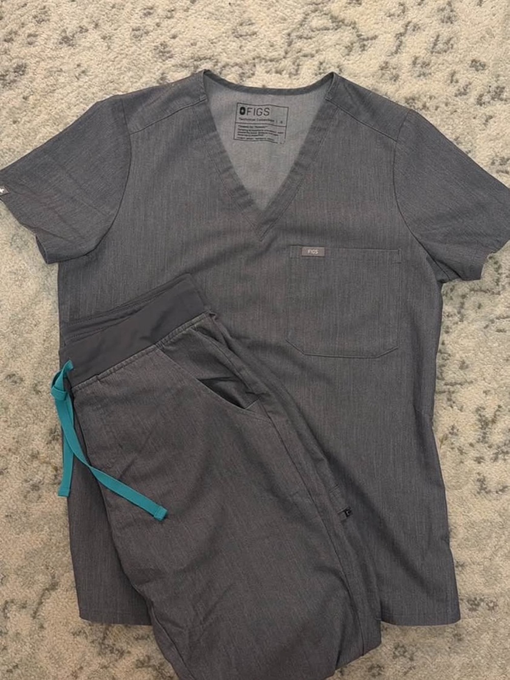 FIGS scrubs set graphite grey